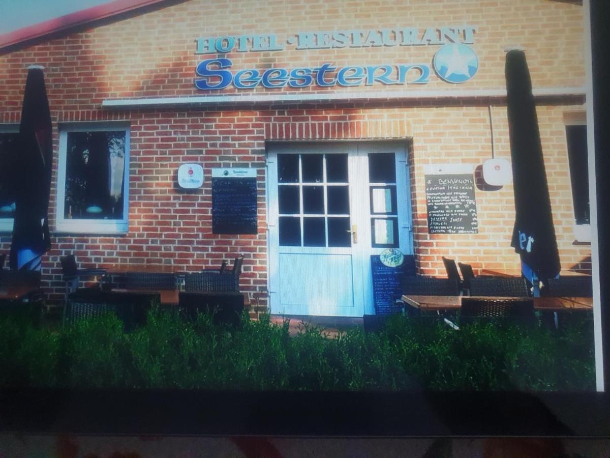 ホテルGasthaus Zum Seestern Ravensbruck エクステリア 写真